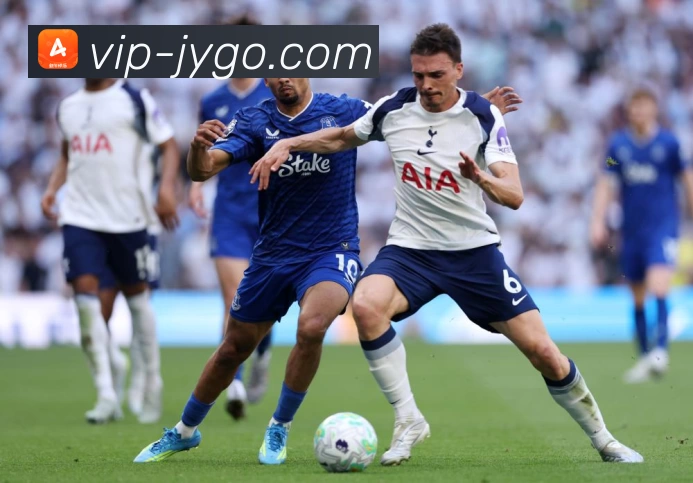 曼城后防核心斯通斯如何在关键战役中重塑英格兰铁血防线传奇篇